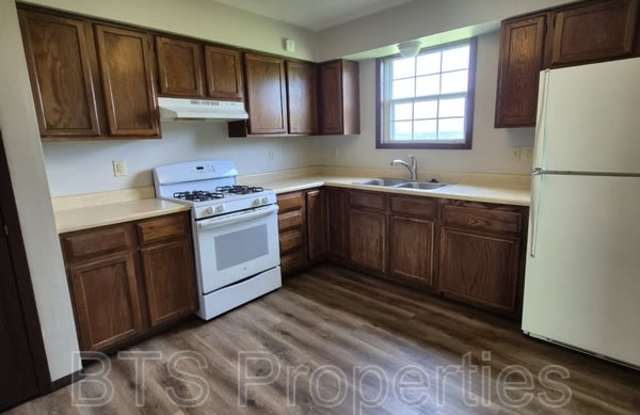 412 North Highland Street - 4 photos photos