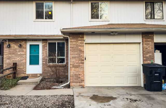 220 East 8th Avenue photos photos