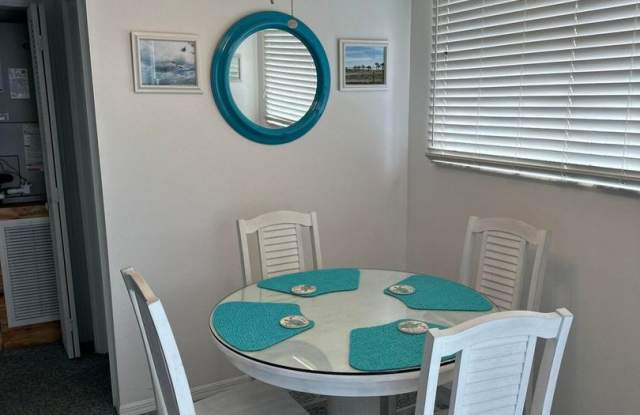 Fully furnished winter rental in gated Villages of Seaport Gallery 3