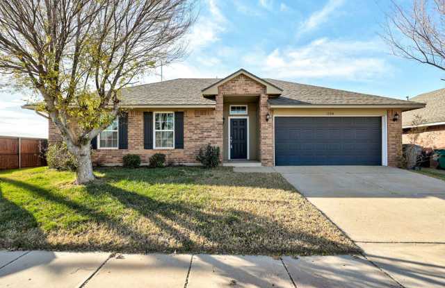 Discover the inviting charm of 12301 Pittsburgh Ave. Gallery 3