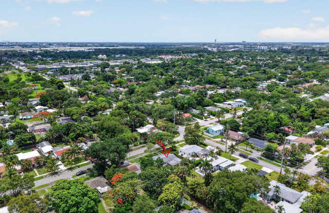 841 SW 18th Court Gallery 4