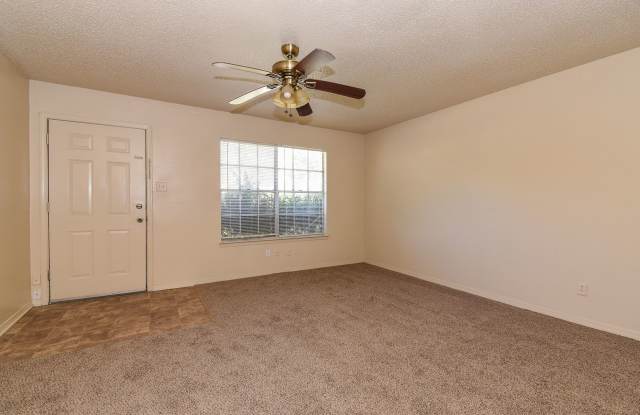 3307 Maple - House Gallery 3