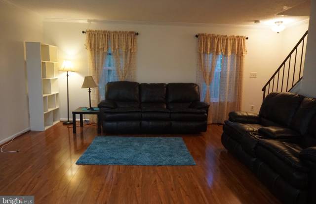 11512 ALDBURG WAY Gallery 2