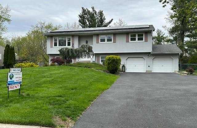 50 WOODLAND DRIVE photos photos