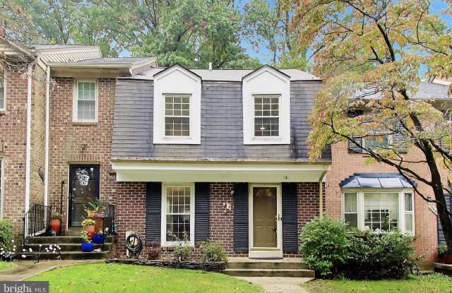7344 GREENTREE Road Gallery 1