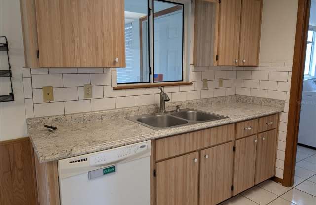 10881 SW 78TH Court Gallery 3