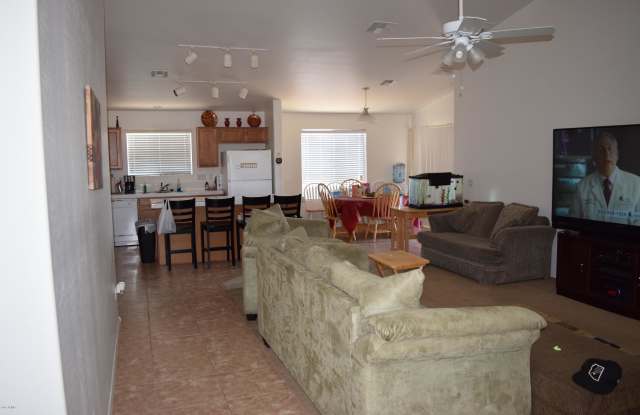 13920 W MAUI Lane Gallery 4