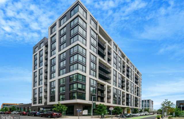 255 W FALLS STATION Boulevard photos photos