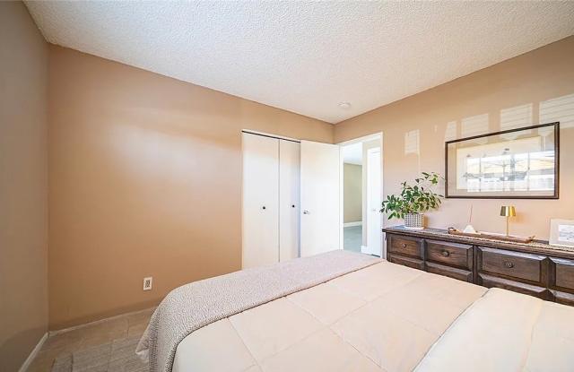 10228 Holburn Dr photos photos