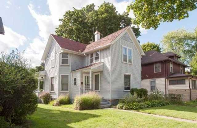 810 North - 810 North Waukegan Road, Lake County, IL 60044