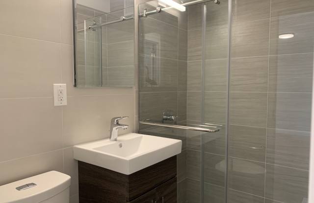 333 E 51st St - 333 East 51st Street, New York City, NY 10022