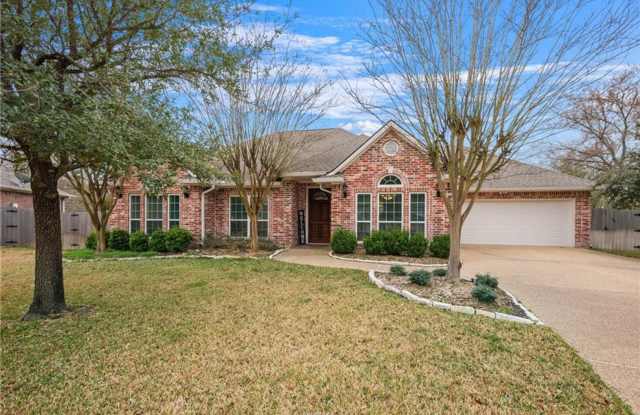 IMMEDIATE MOVE IN! Gorgeous 4 bedroom 3 bathroom home in Castlegate with tons of upgrades! - 4417 Appleby Place, College Station, TX 77845 IMMEDIATE MOVE IN! Gorgeous 4 bedroom 3 bathroom home in Castlegate with tons of upgrades! - 4417 Appleby Place, College Station, TX 77845
