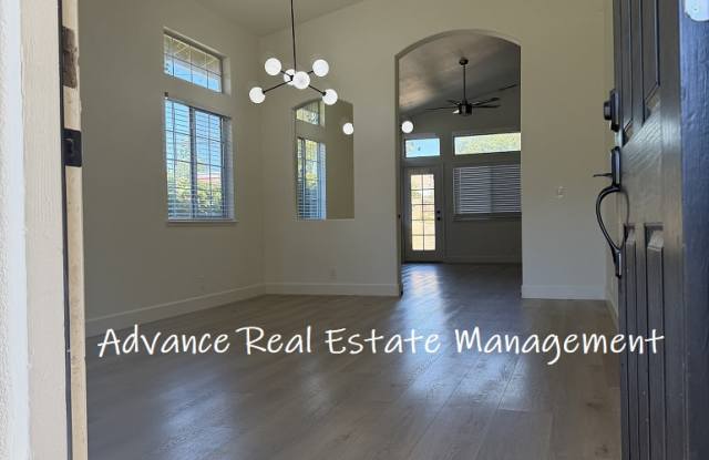 8401 Ardelle Way Gallery 3