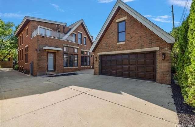 647 ANN Street photos photos
