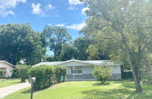 27 N DAVIS STREET - 27 North Davis Street, Beverly Hills, FL 34465