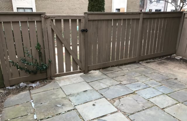 9906 BROOKRIDGE COURT Gallery 2