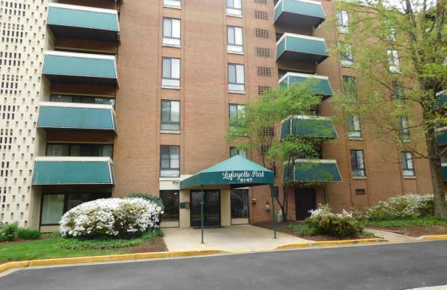 6147 LEESBURG PIKE - 6147 Leesburg Pike, Lake Barcroft, VA 22041