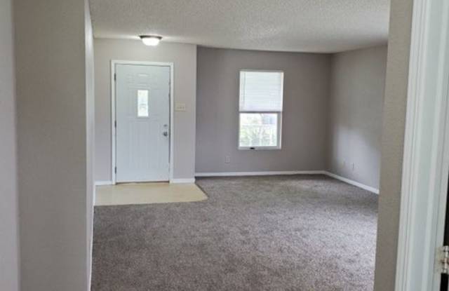 5 Bed 3 Bath Home in Benjamin Crossing Gallery 4