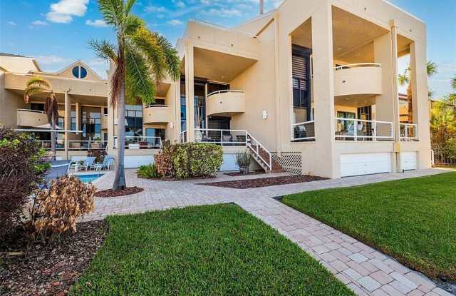 722 Pinellas Bayway South - 722 Pinellas Bayway South, Tierra Verde, FL 33715