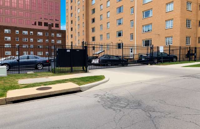 Plaza 209 Apartments Gallery 2