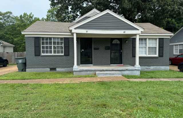 Half off Full first month's rent special ! Welcome to 87 Eastview Dr! photos photos