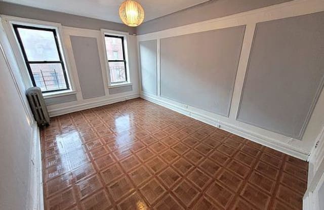 2772 Valentine Avenue photos photos