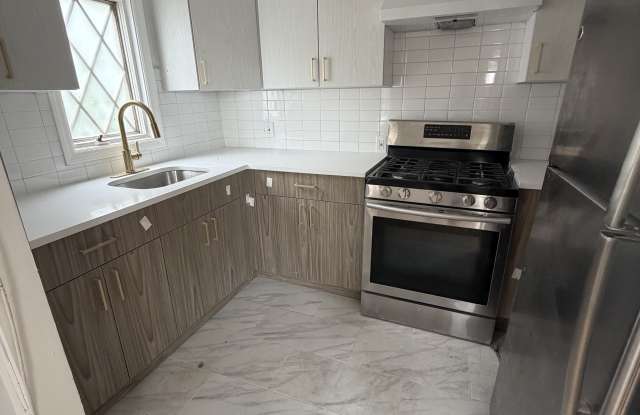 632 Cora Pl Gallery 2