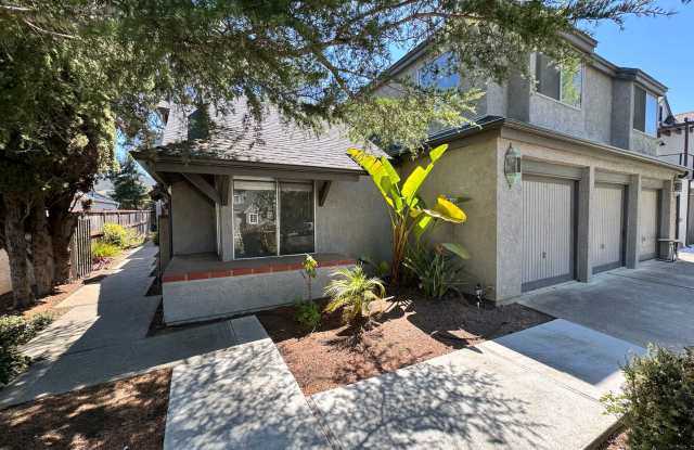 Spacious Home on Cul-de-sac by Laguna Lake - Groups Welcome photos photos