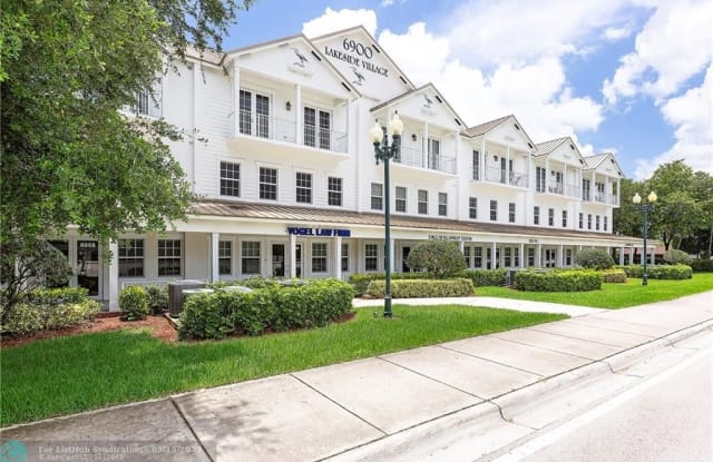 6807 LAKESIDE CIR N - 6807 Lakeside Circle North, Davie, FL 33314