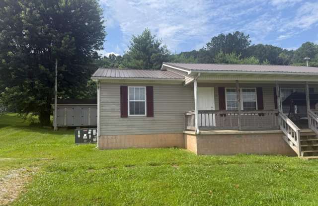 Newly Updated 2-Bedroom Apartment in Sparta with Lawn Care Included Gallery 1