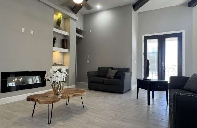 13079 Emerald Hills Avenue Gallery 4
