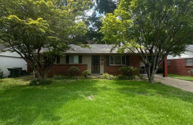 3BD/1BA Home located in Colonial Acres! photos photos