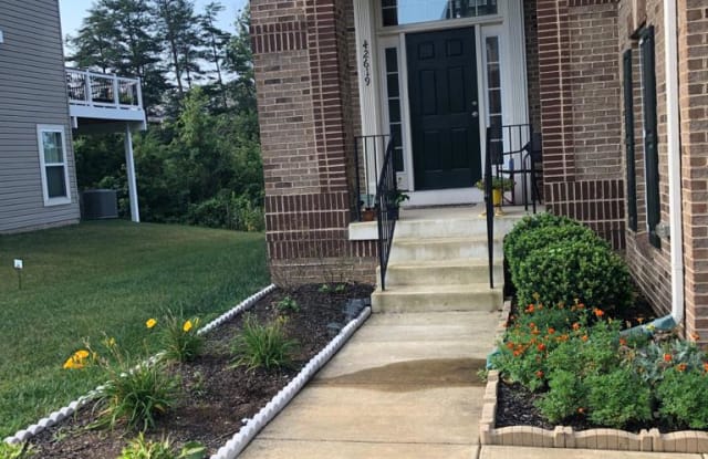 42619 BECKETT TERRACE - 42619 Beckett Terrace, Brambleton, VA 20148