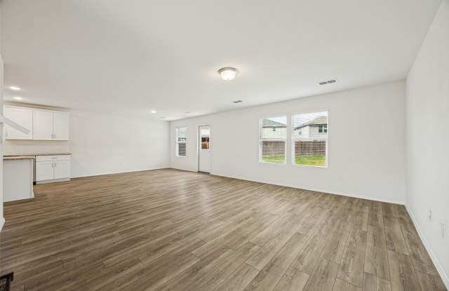 400 Alton Street Gallery 4