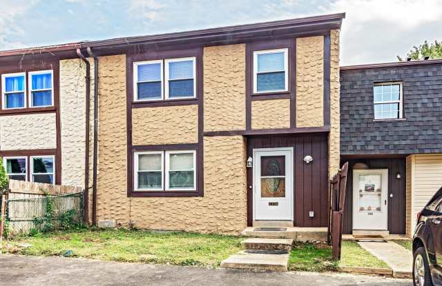 3 bedroom, 2.5 townhome in Christina Village Gallery 1