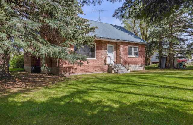 Charming Country Retreat in Saint Anthony, ID photos photos