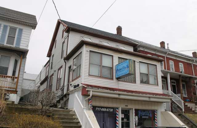 230 W. Broadway, 2nd Fl, Red Lion PA 17356 - 230 West Broadway, Red Lion, PA 17356