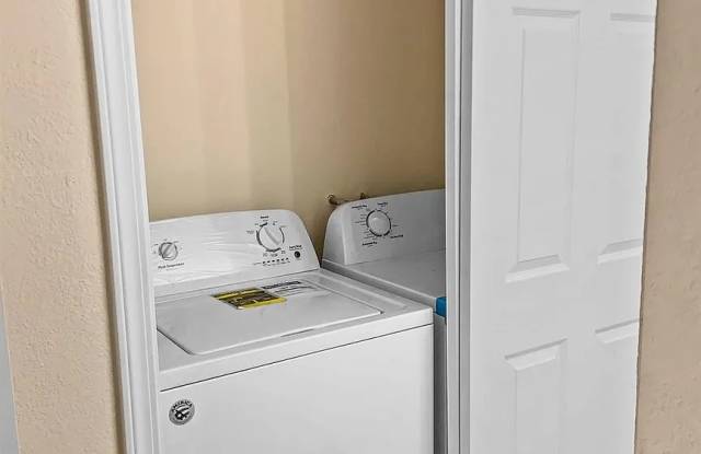 303 E Bullard Ave photos photos