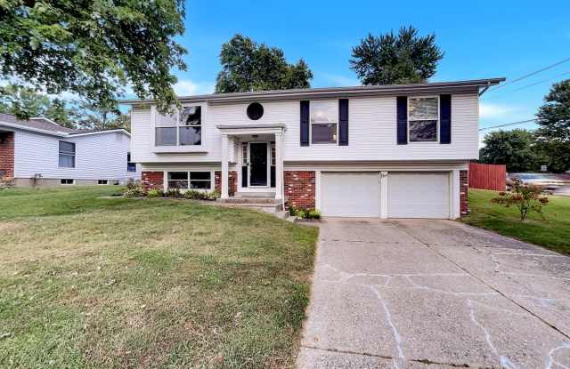 2 Marianne Drive photos photos