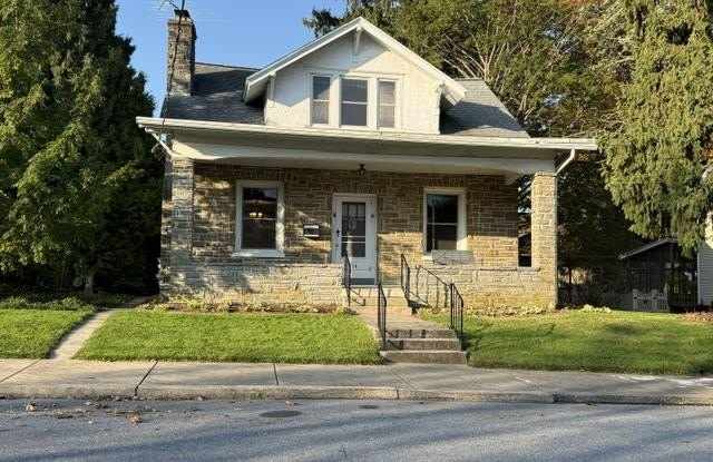 114 N ROBERTS Avenue Gallery 1