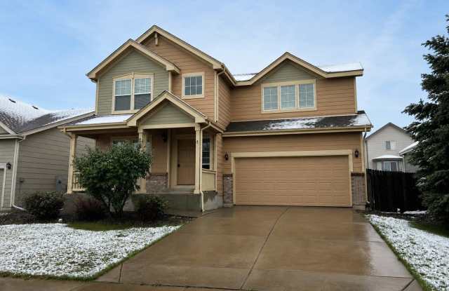 Spacious 3-Bedroom Home with Fenced Yard – Available Now photos photos