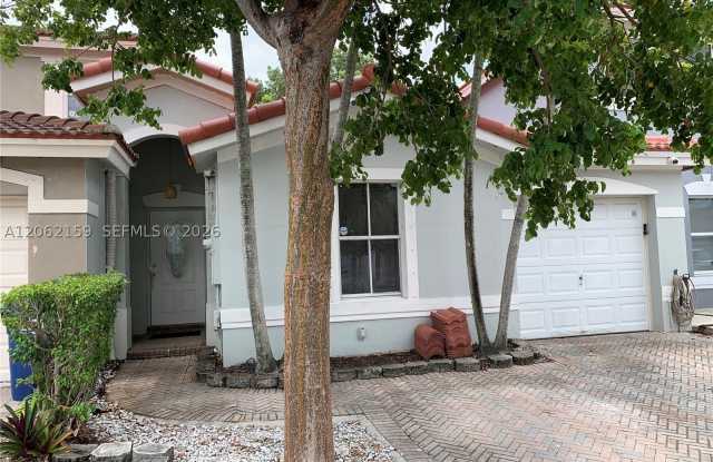 4805 SW 163rd Pl Gallery 1