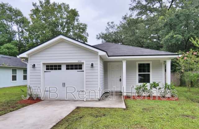 2919 3rd St W photos photos