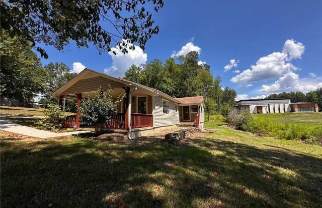3332 Fence Road photos photos