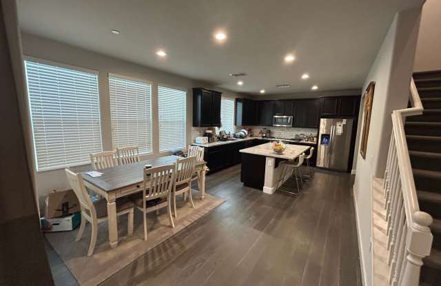 Charming 3-Bedroom Home with Office in The Cannery – Davis, CA photos photos
