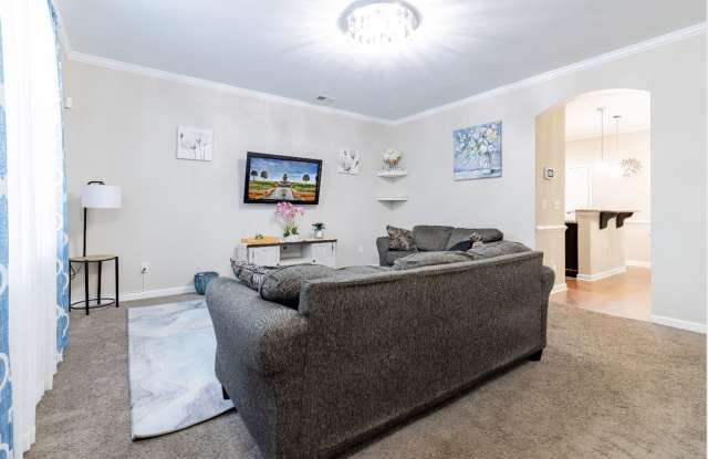 Updated 3BR Townhouse with Kitchen Island  Walk-In Closets photos photos