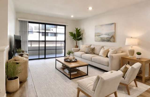 1550 N Fuller Ave - 1550 North Fuller Avenue, Los Angeles, CA 90046