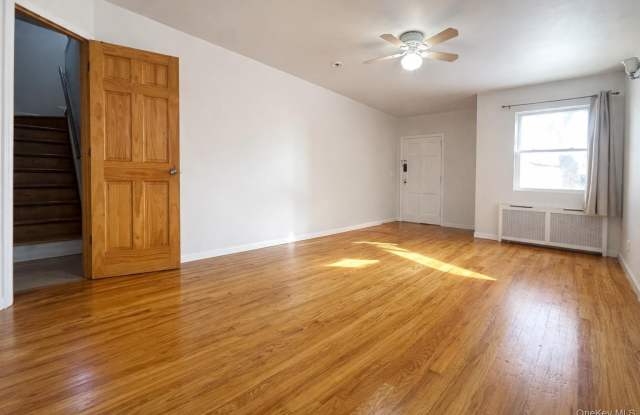 76-30 172nd Street photos photos