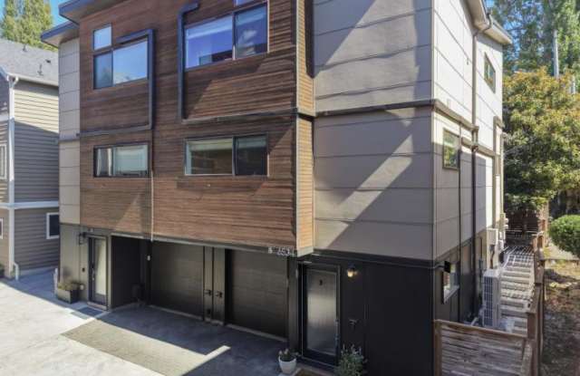 6534 42nd Ave. SW #B Gallery 1