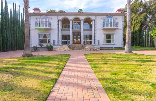 4465 Gould Avenue Gallery 2